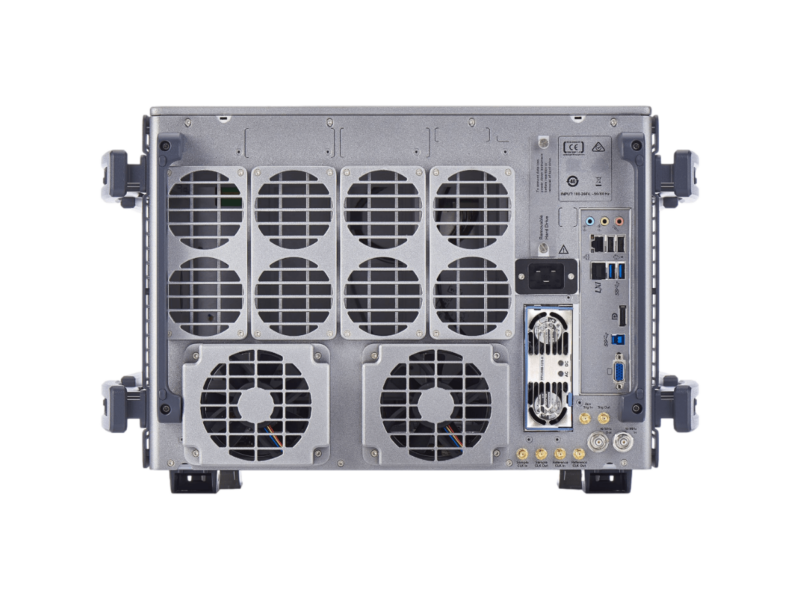 UXR1104A Infiniium UXR 系列示波器，110 GHz，4 通道，1 mm 连接器输入